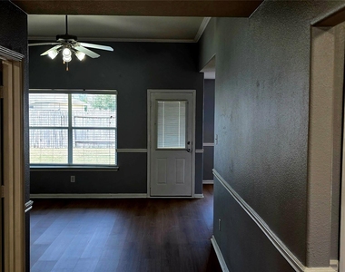 7122 Sunrise Hill Lane - Photo Thumbnail 3