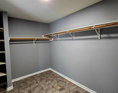 7122 Sunrise Hill Lane - Photo Thumbnail 19