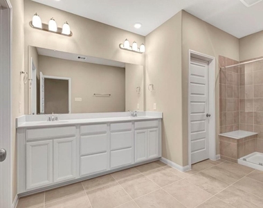 16104 Oregon Oak Drive - Photo Thumbnail 20