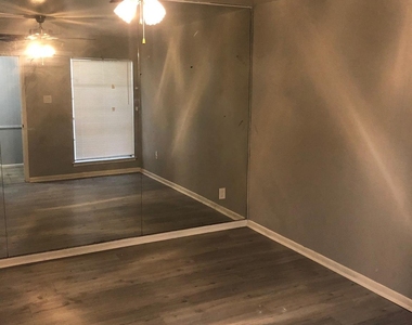 10510 Kiber Drive - Photo Thumbnail 23