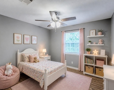 3607 Hampstead Court - Photo Thumbnail 19