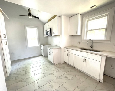 107 Sinclair Street - Photo Thumbnail 3
