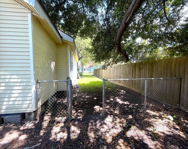107 Sinclair Street - Photo Thumbnail 27