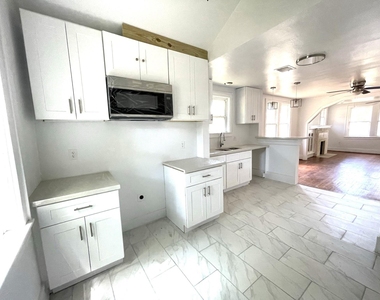 107 Sinclair Street - Photo Thumbnail 4