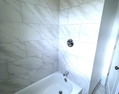 107 Sinclair Street - Photo Thumbnail 13