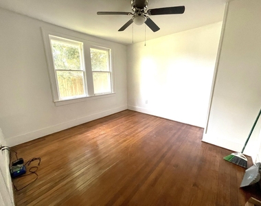 107 Sinclair Street - Photo Thumbnail 25