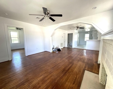 107 Sinclair Street - Photo Thumbnail 9