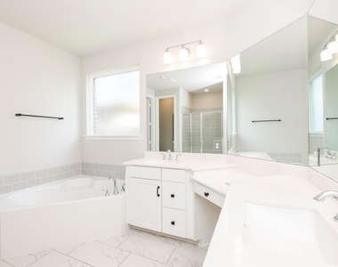 2119 Stargrass Drive - Photo Thumbnail 20