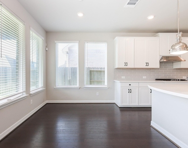 2119 Stargrass Drive - Photo Thumbnail 15