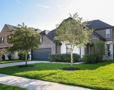 2119 Stargrass Drive - Photo Thumbnail 1
