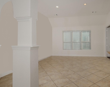 46 Caprice Bend Place - Photo Thumbnail 15