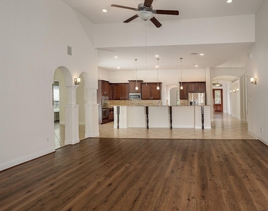 46 Caprice Bend Place - Photo Thumbnail 7