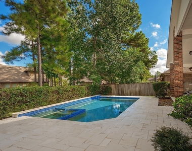 46 Caprice Bend Place - Photo Thumbnail 29