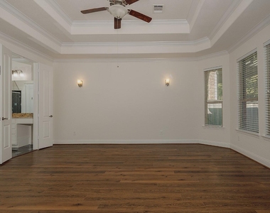 46 Caprice Bend Place - Photo Thumbnail 17