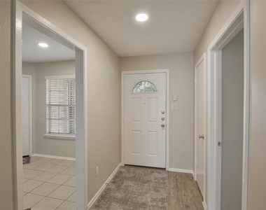 7211 Fuchsia Lane - Photo Thumbnail 4