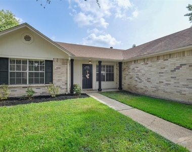 7211 Fuchsia Lane - Photo Thumbnail 2