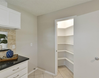 7211 Fuchsia Lane - Photo Thumbnail 7