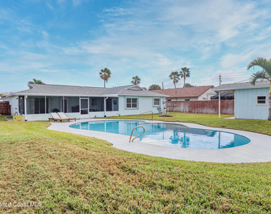 590 Coconut Street - Photo Thumbnail 15