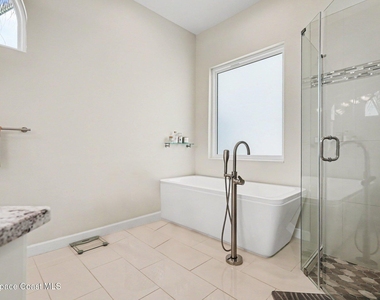 139 Cambridge Court - Photo Thumbnail 18