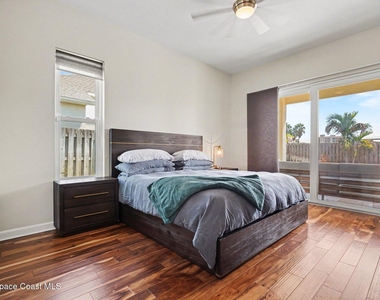 139 Cambridge Court - Photo Thumbnail 16