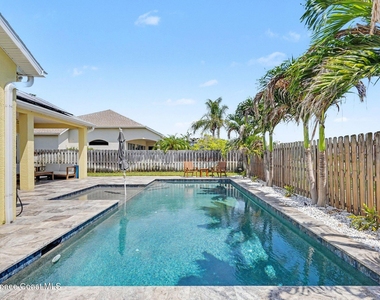 139 Cambridge Court - Photo Thumbnail 3