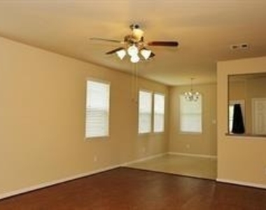 10011 Cobbs Cove Lane - Photo Thumbnail 1