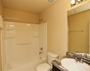 10011 Cobbs Cove Lane - Photo Thumbnail 13