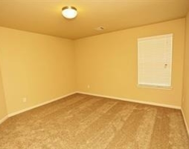 10011 Cobbs Cove Lane - Photo Thumbnail 15