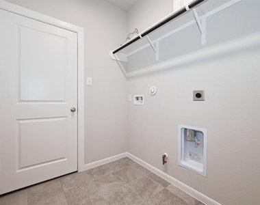 29310 Sweet Orange Court - Photo Thumbnail 15