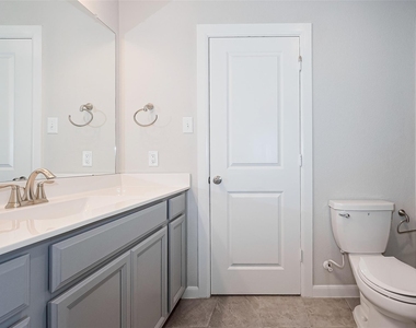 29310 Sweet Orange Court - Photo Thumbnail 41