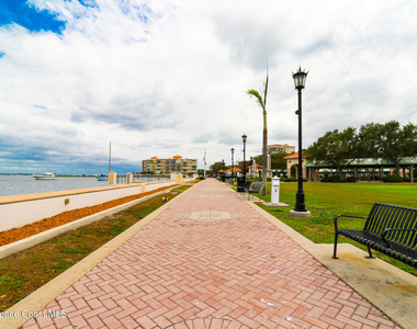 44 Barton Avenue - Photo Thumbnail 29
