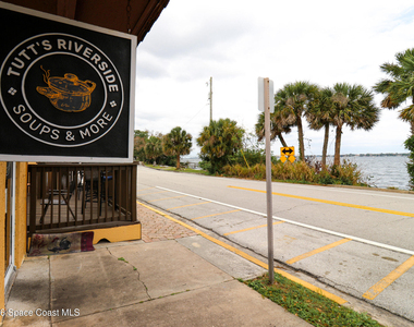 44 Barton Avenue - Photo Thumbnail 21