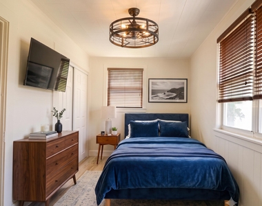 44 Barton Avenue - Photo Thumbnail 15