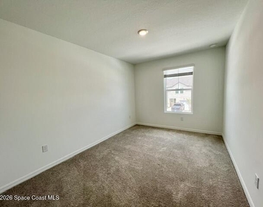 1239 Bluewater Lane - Photo Thumbnail 24