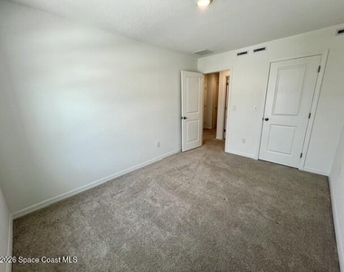 1239 Bluewater Lane - Photo Thumbnail 25