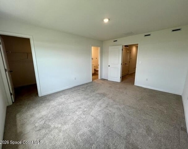 1239 Bluewater Lane - Photo Thumbnail 18