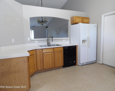 1042 Brookfield Street Se - Photo Thumbnail 2