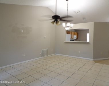 1042 Brookfield Street Se - Photo Thumbnail 6