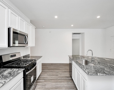 8519 Swenson Lane Lane - Photo Thumbnail 15