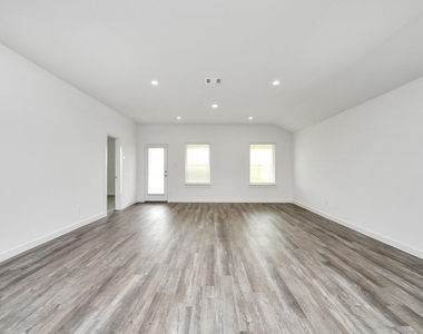 8519 Swenson Lane Lane - Photo Thumbnail 23