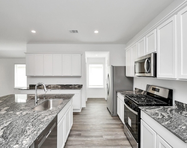 8519 Swenson Lane Lane - Photo Thumbnail 14