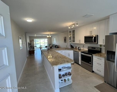 8777 Warwick Drive - Photo Thumbnail 3