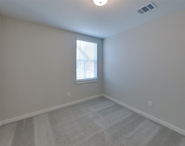 22638 Terrazzo Drive - Photo Thumbnail 10