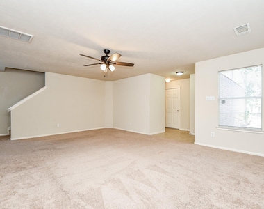 13979 Maximos Dr - Photo Thumbnail 7