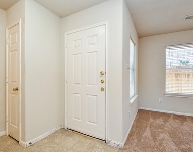 13979 Maximos Dr - Photo Thumbnail 6