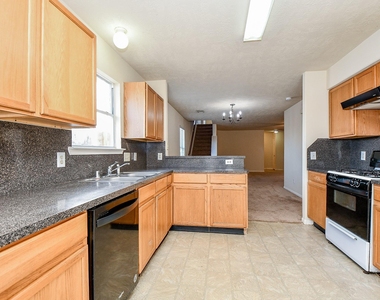 13979 Maximos Dr - Photo Thumbnail 14