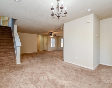 13979 Maximos Dr - Photo Thumbnail 9