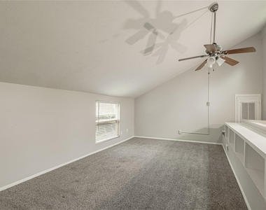 26620 Primrose Court - Photo Thumbnail 13