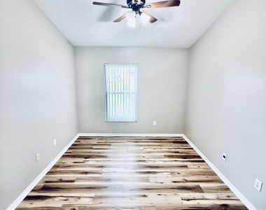 1686 Rustic Way - Photo Thumbnail 9
