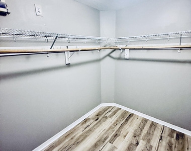 1686 Rustic Way - Photo Thumbnail 13